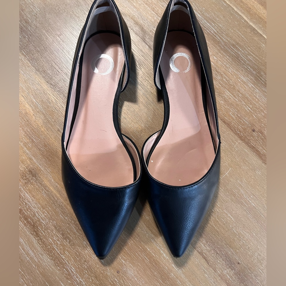 Black flats size 6 like new